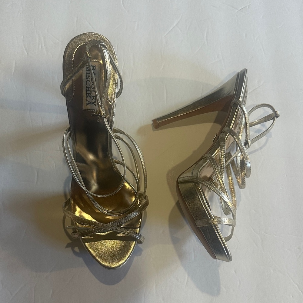 Badgley Mischka elegant Metallic gold Strappy platform Heeled shoes leather sole